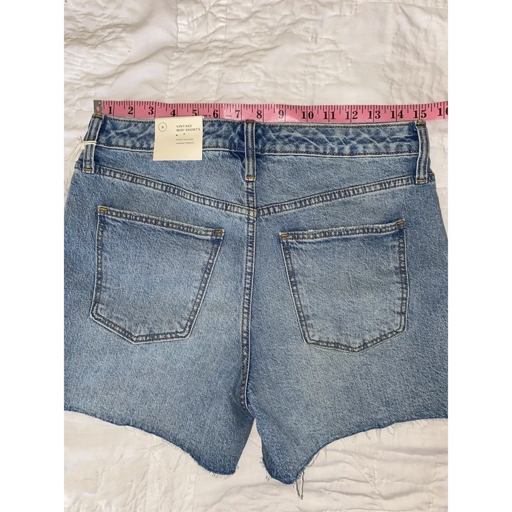 NWT Universal Threads " Vintage Midi Shorts"Women's Size 8  Inseam 4" Cut Off - Picture 5 of 10